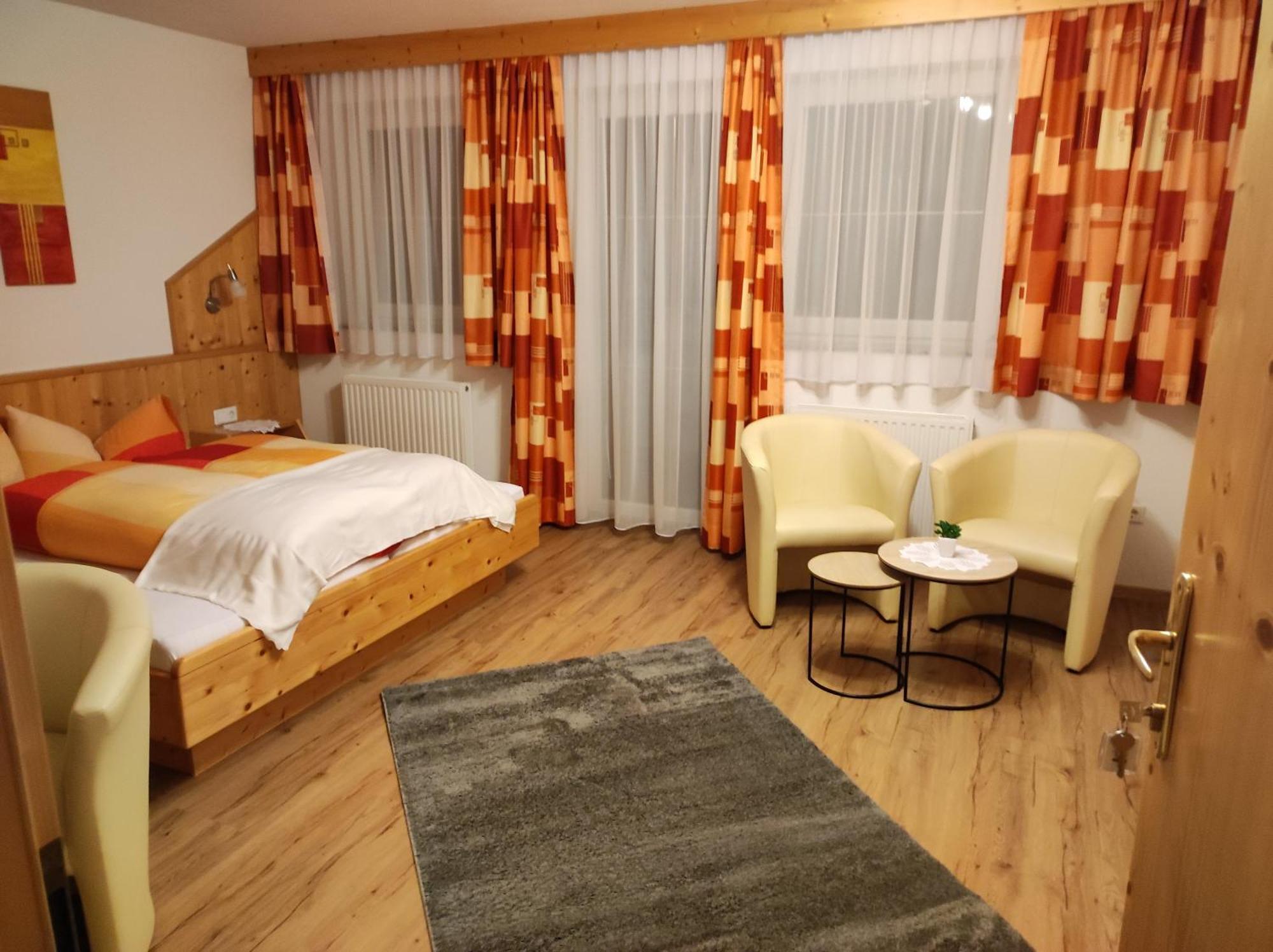 Gaestehaus Maria - Privatzimmer Nassereith Exterior photo